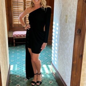 AIDA Elegant Black Asymmetrical Long Sleeve Dress